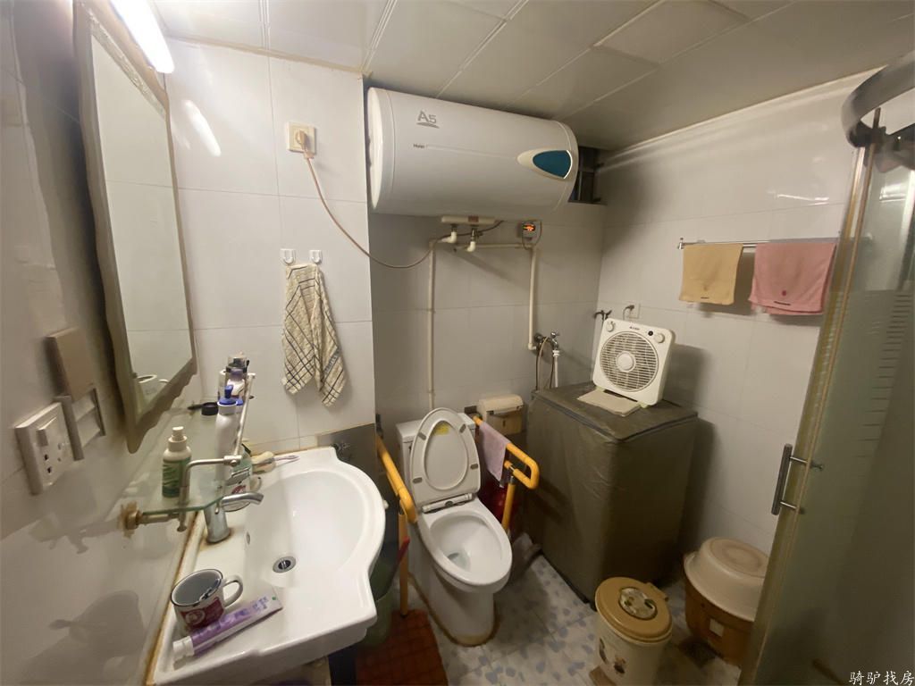 0a649eabe88eedb5d70f8560149ef94d