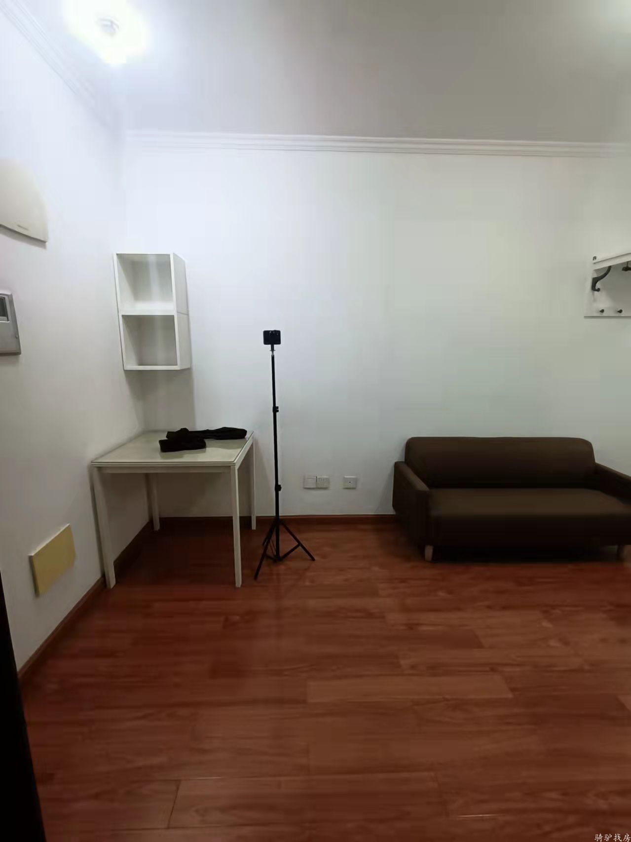 2de272af4ebbd3260f6b2387a221be8a