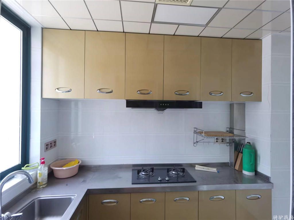 c6a1315bce557df6d415f6ba93900693