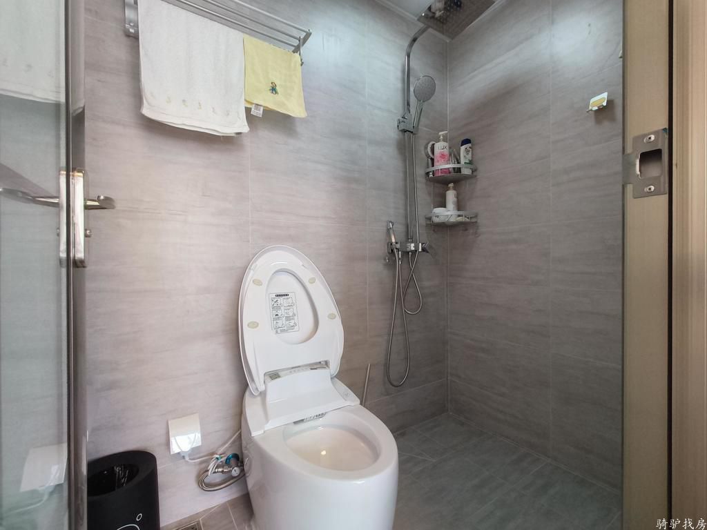 894e32a777a84d9ea86128e6489ac3a1