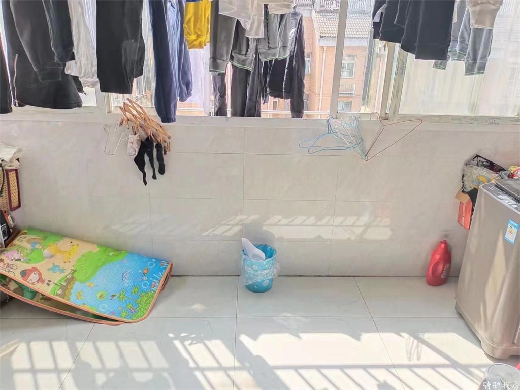 649fe5247d1a03de25a12993b6192894