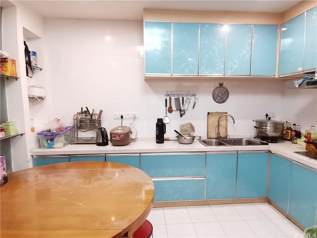 b9d887c8908e4e935ecffdde8122209d