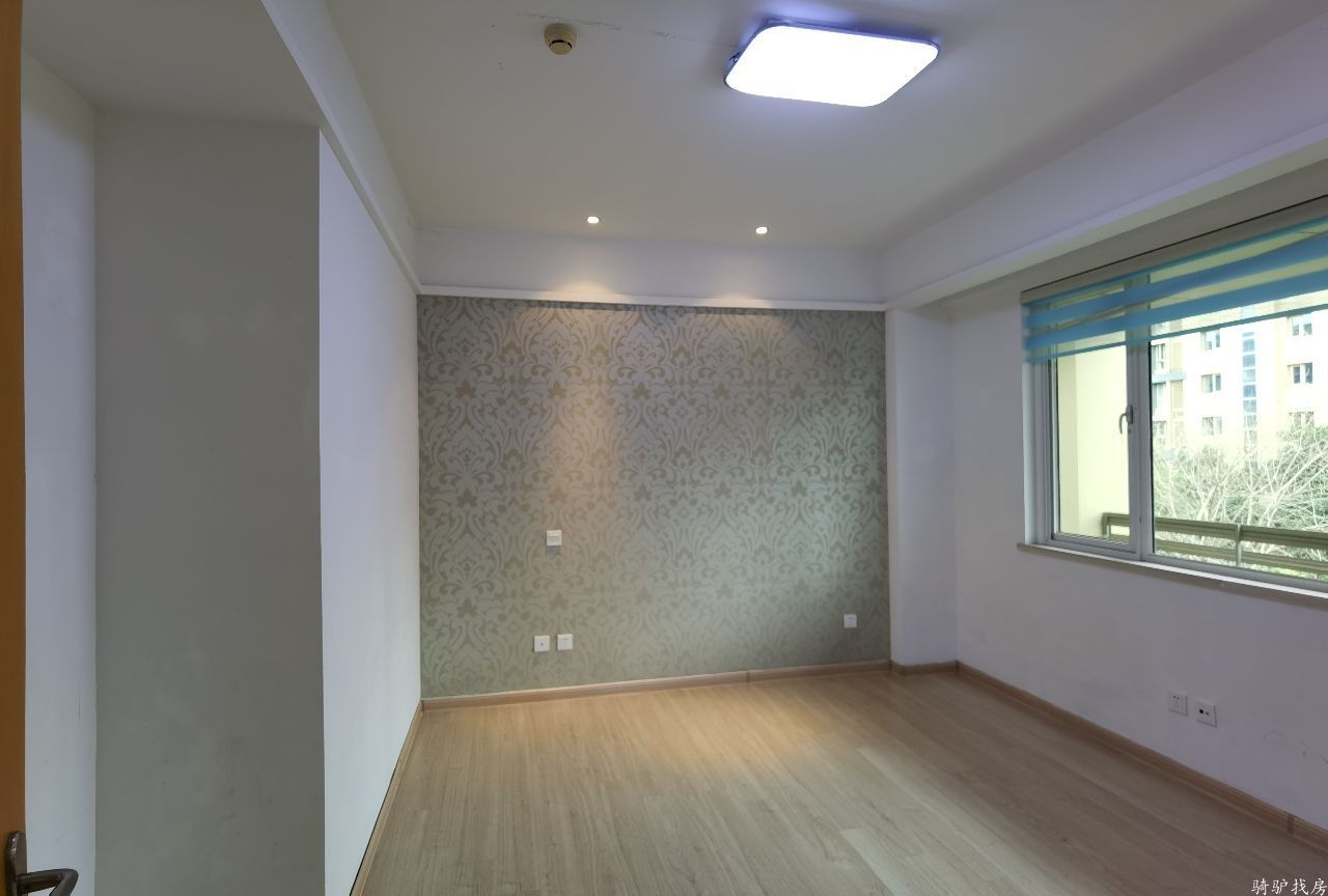 52e81dc9ad5b18ea4ea18044e6f659df