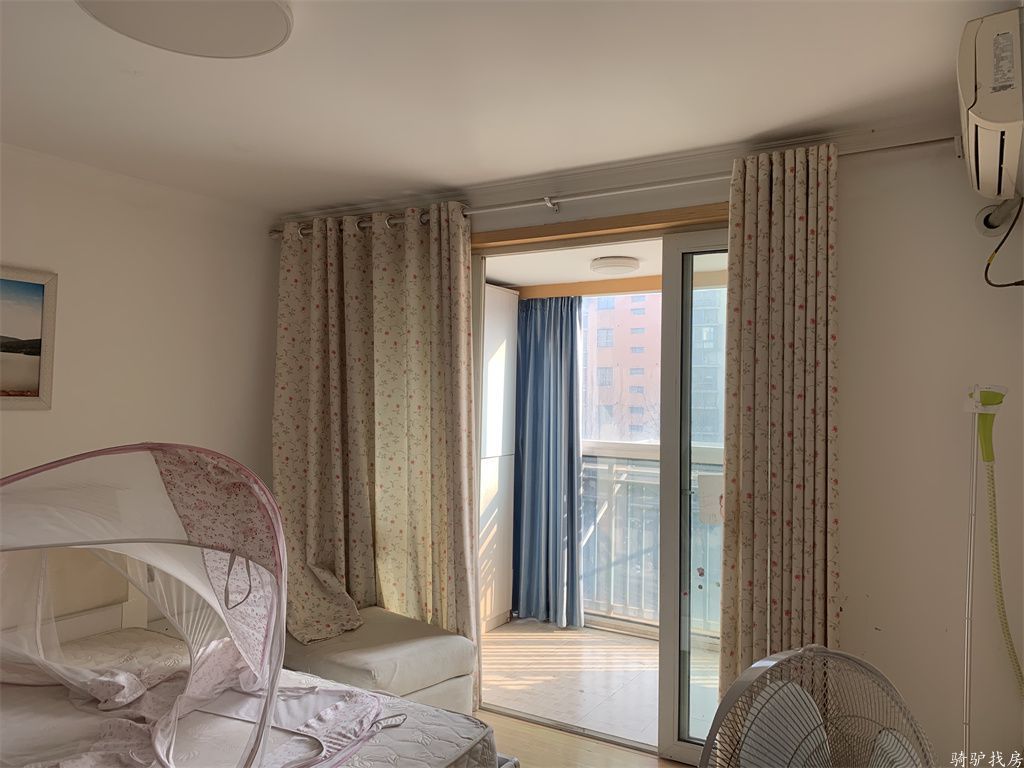 94636cf1e7d6452d22f6b57d26aef01c