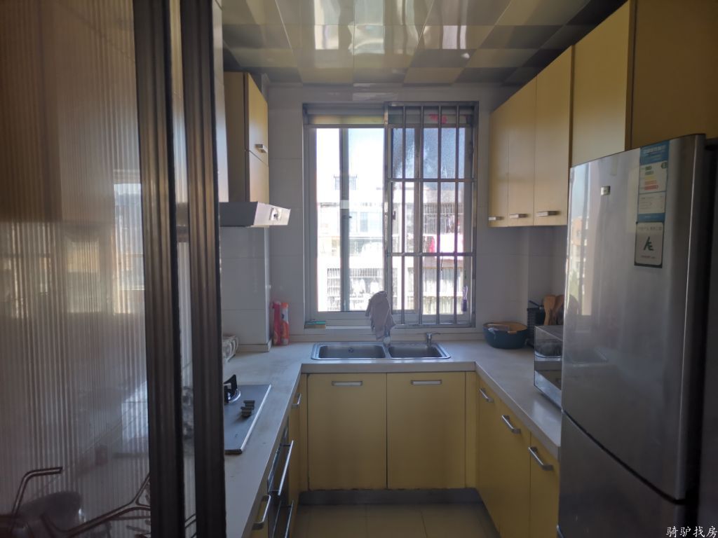 c2c83f97de4323f1f53b3fbc1f6e5670