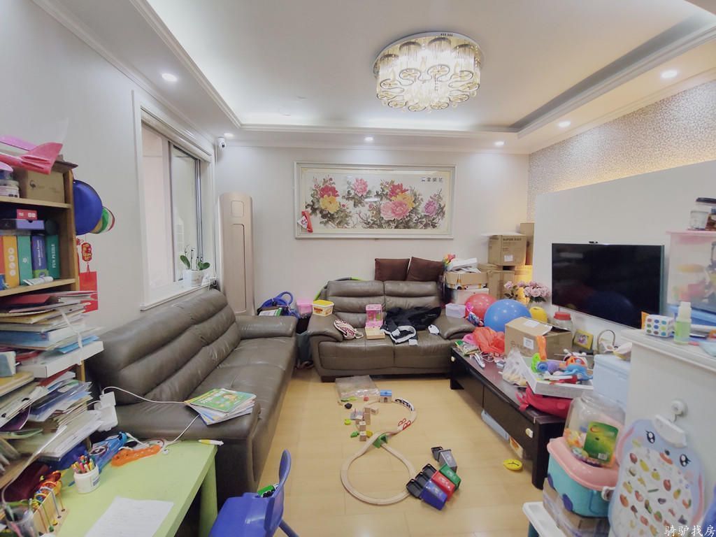 949060731b39dbec051844738ba156df