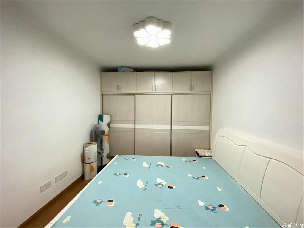 0659e4eb68ae3fc94adb924eff881c84