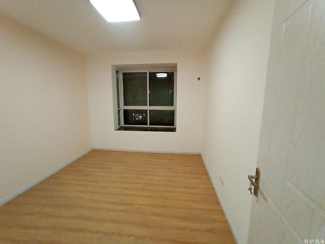 22b9409755a4d52284a3d263cbd672b6