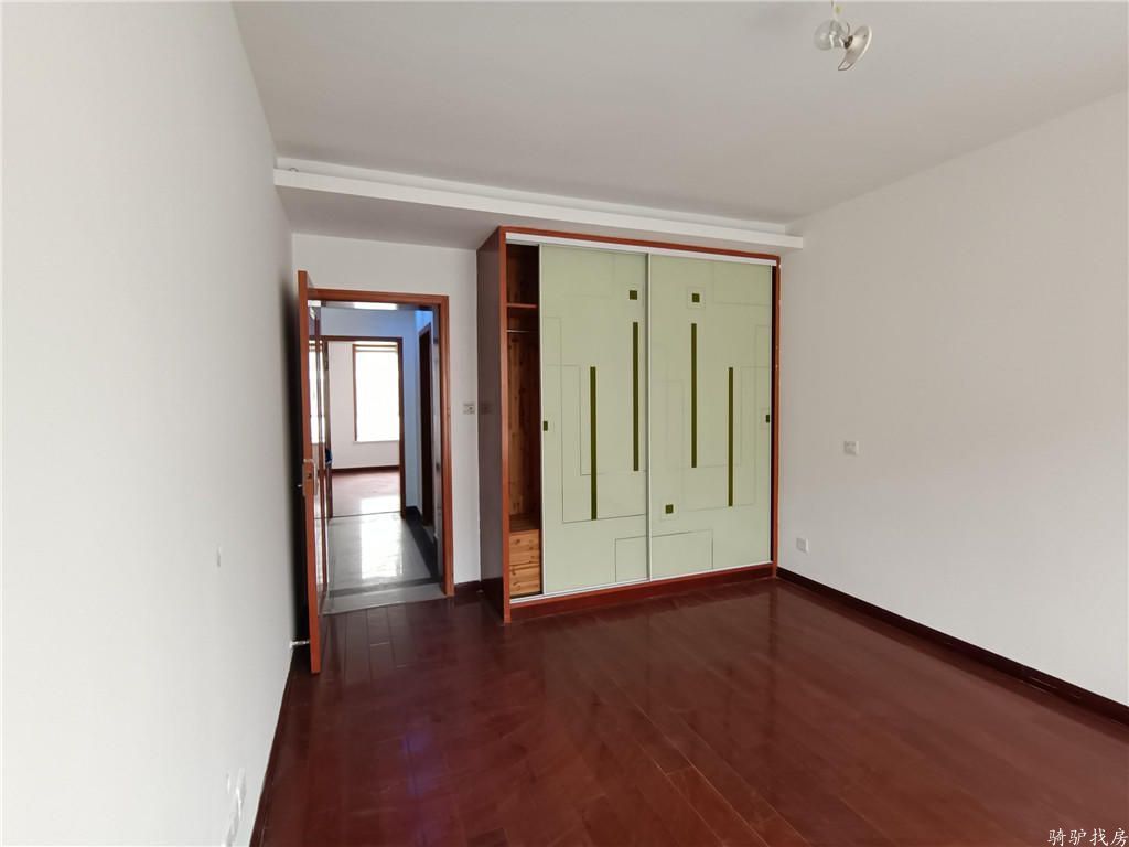 1439e6912c8e5a7235bb005ca1a2c561