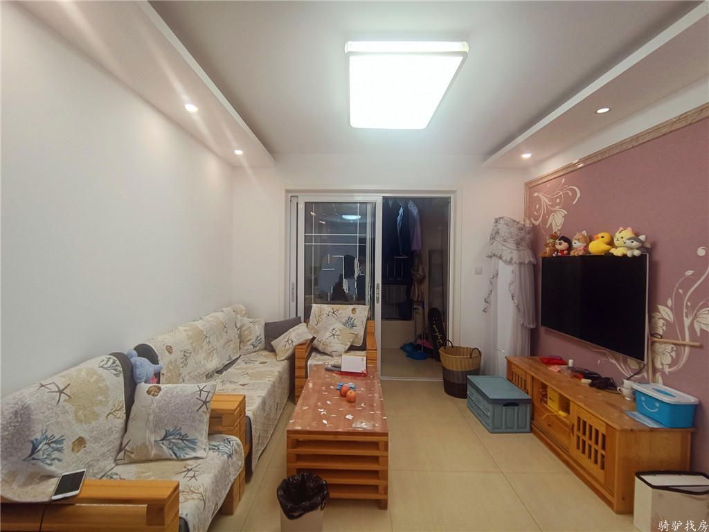 eb54fd31655e4d8105f8934913c90ca0